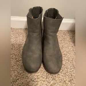 Women’s MAURICES Gray Boots